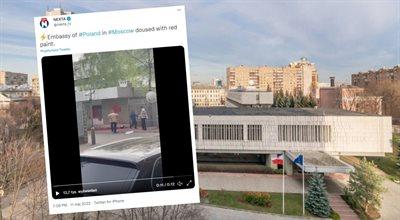 Rzecznik MSZ: ambasada RP w Moskwie została oblana czerwoną substancją