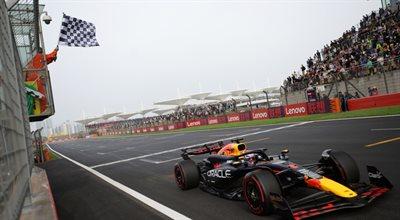 Formuła 1. Max Verstappen znów najszybszy. Mistrz świata ruszy z pole position, klęska Hamiltona