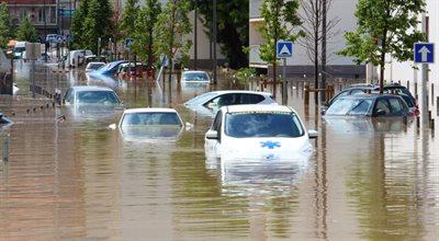 Korsyka zagrożona powodzią. Całe ulice pod wodą, podtopione budynki