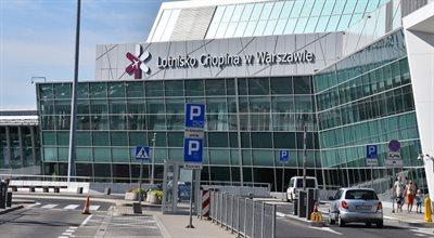 Lotnisko Chopina w Warszawie. Podróżni proszeni są o wcześniejszy przyjazd na lotnisko