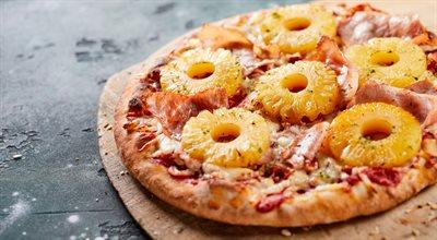 Znany restaurator z Neapolu zaserwował pizzę z ananasem. Włosi oburzeni. "Nie mieszajmy sacrum i profanum"