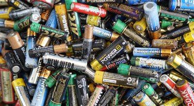 "Zużyte baterie zawierają wiele cennych materiałów". Jak zagospodarować toksyczne odpady?