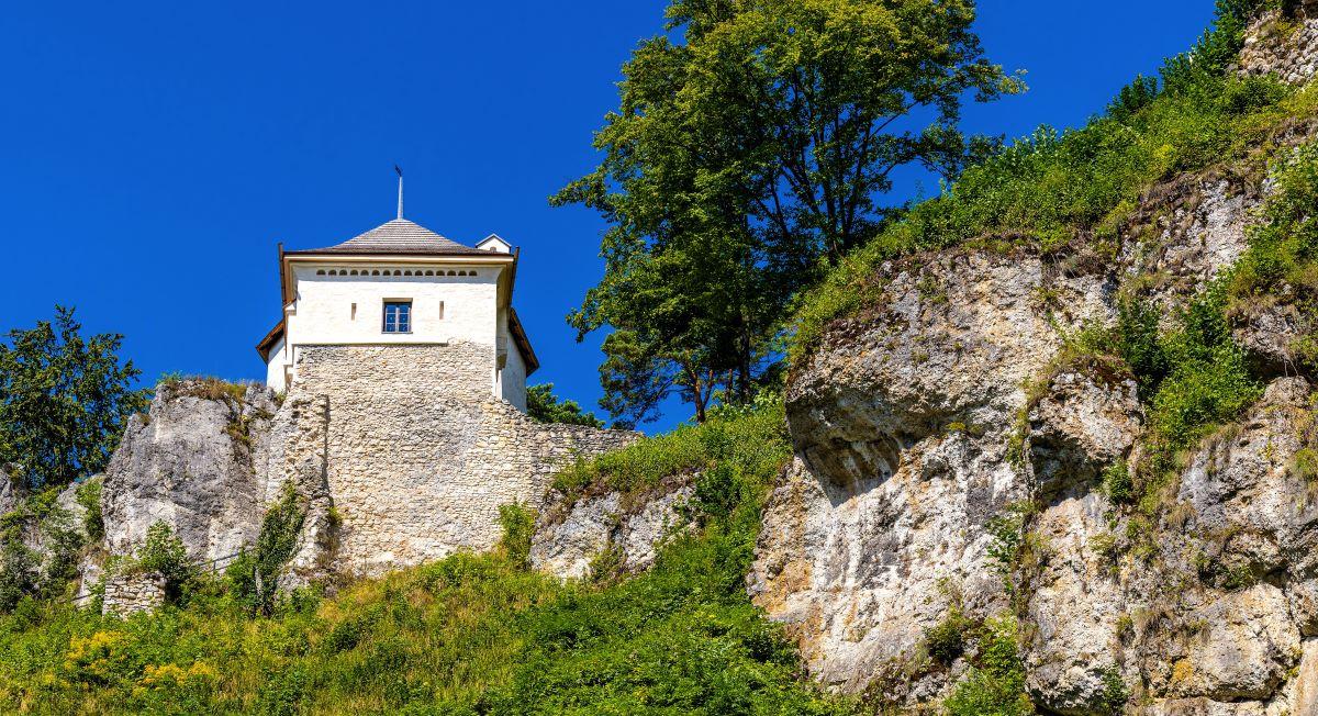 Zamek w Ojcowie – malownicze ruiny na Szlaku Orlich Gniazd