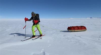 Samotnie przez Antarktydę. Jacek Libucha trzecim Polakiem, który samodzielnie zdobył biegun południowy