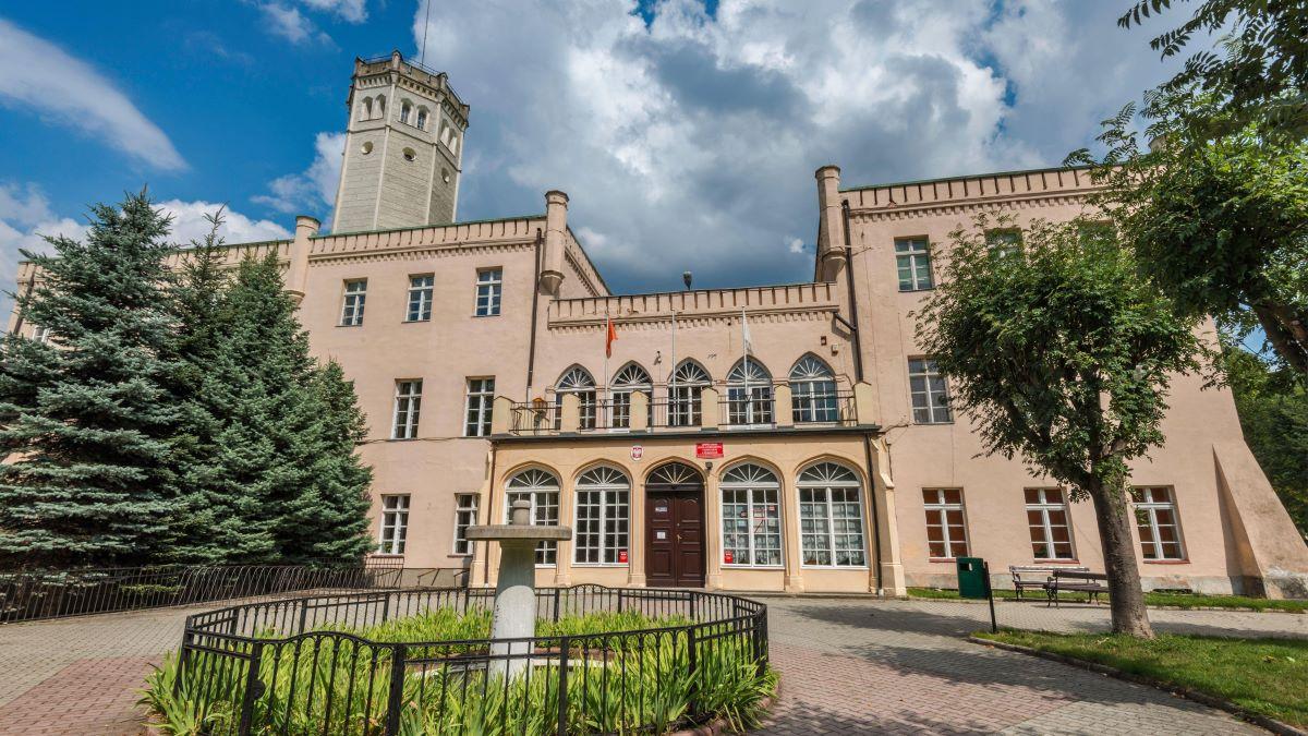 Pałac w Mysłakowicach – XIX-wieczna siedziba rodziny królewskiej