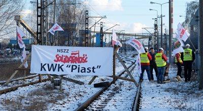Górnicy blokują wywóz węgla. "Forma szantażu, gdy Polska doświadcza kryzysu energetycznego"