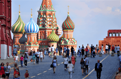 Sześciodniowy tydzień pracy w Rosji? "Narracja Kremla ewoluuje w kierunku czasów sowieckich"