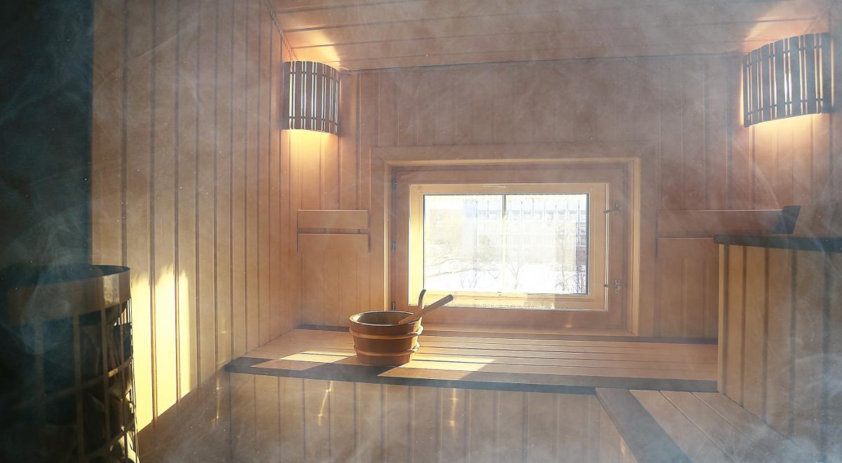 Czy przebywanie w saunie ma wpływ na koronawirusa?