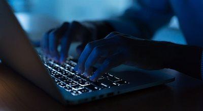 Brytyjczycy oskarżają Rosjan o kampanię cyberataków. Miała być "długotrwała"