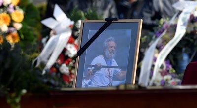 Uroczystości pogrzebowe Aleksandra Doby. Podróżnik spoczął na cmentarzu w Policach