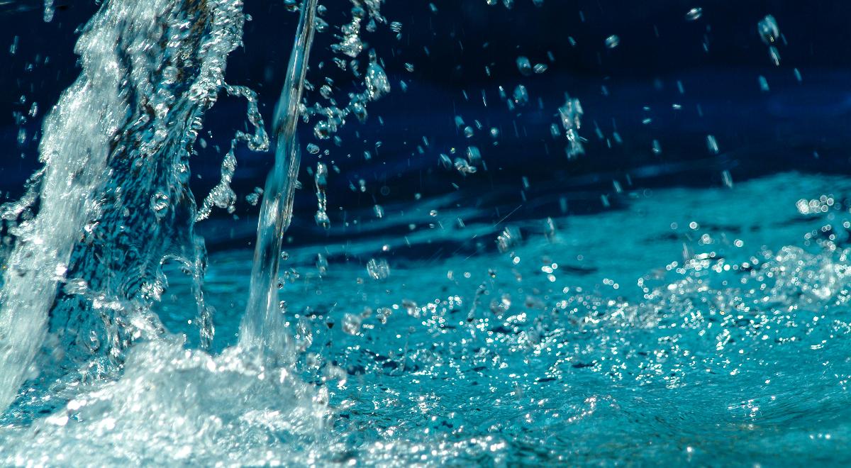 Czy wystarczy połączyć wodór i tlen, by powstała woda?