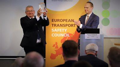 Polska z europejską nagrodą za poprawę bezpieczeństwa na drogach. Minister Adamczyk: zasłużyliśmy na to wyróżnienie