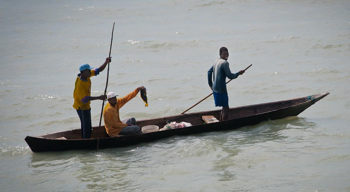"Rybacy" - błyskotliwy debiut młodego Nigeryjczyka