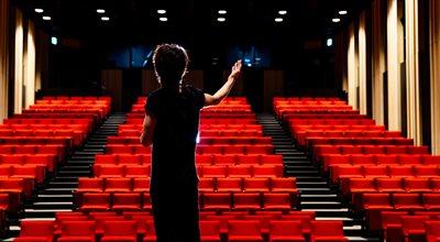 Międzynarodowy Dzień Teatru. Za co aktorzy i reżyserzy kochają swoją pracę?