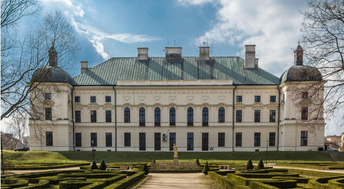 Zawiłe losy lubartowskiego pałacu: różne nazwy, różne budowle, różni właściciele