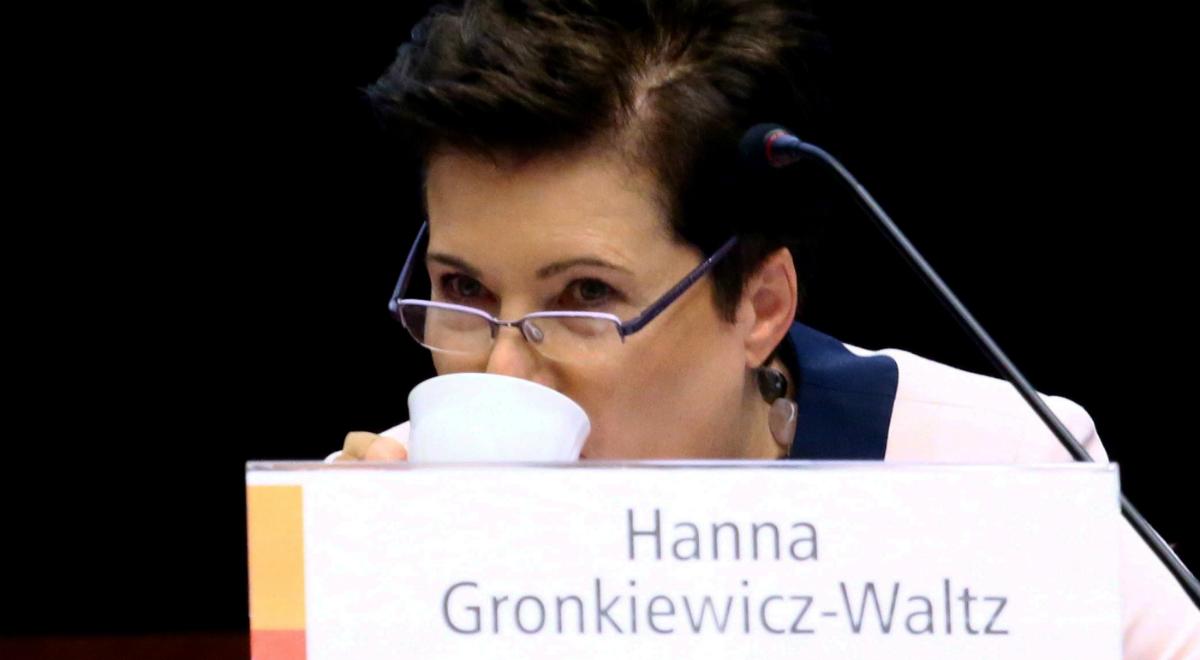 Czy Hanna Gronkiewicz-Waltz powinna podać się do dymisji?