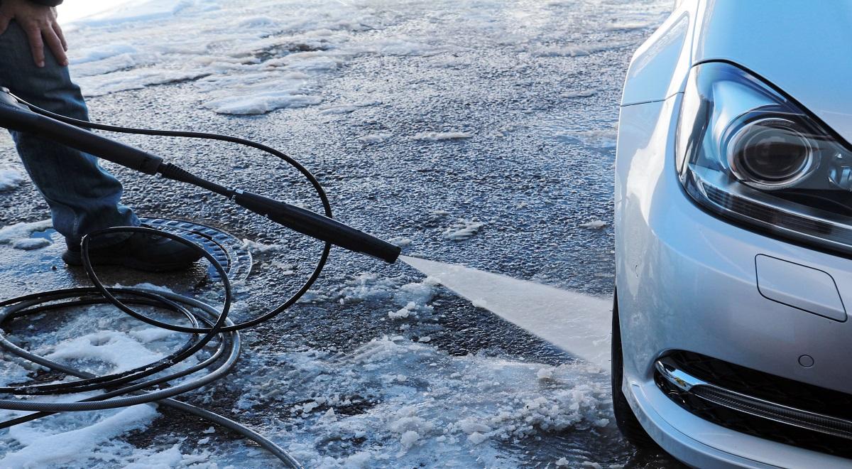 Mycie samochodu w niskich temperaturach