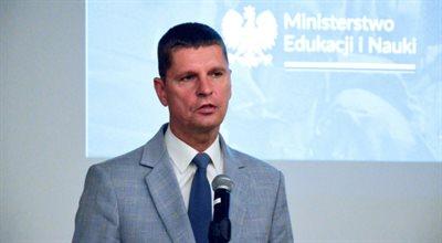 Wiceminister edukacji wręczył medale nauczycielom. "Za to, że chcą krzewić polską kulturę"