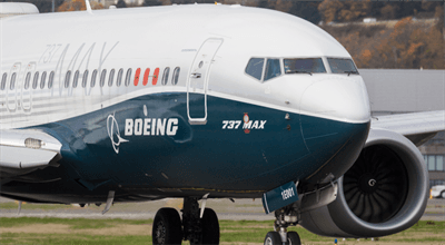 Wyrwa w kadłubie i awaryjne lądowanie. Linie lotnicze uziemiają Boeingi 737 Max 9. Mamy komentarz rzecznika PLL LOT
