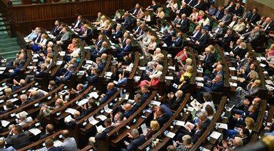 Sejm przerwie wakacje, aby zająć się ustawą ws. odbiorców ciepła? Terlecki wskazuje możliwy termin