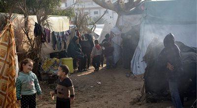 Trudna sytuacja humanitarna w Strefie Gazy. Analityk PISM: coraz większym problemem jest niedożywienie