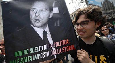 "Nie dopuścił do tego, by komuniści przejęli władzę". Włochy żegnają Silvio Berlusconiego