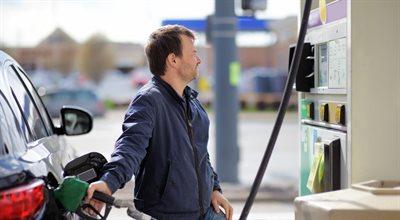 Ceny paliw spadają? Przed końcem miesiąca litr benzyny 95 i diesla na stacjach może kosztować mniej